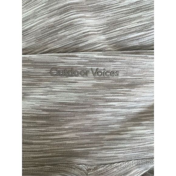 Outdoor Voices Flow‎ 7” Athletic Fold Over High Rise Bike Tan Heathered Shorts - Picture 4 of 4